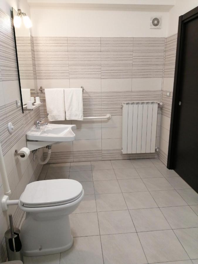 Il Labirinto Bed & Breakfast Sulmona Bagian luar foto